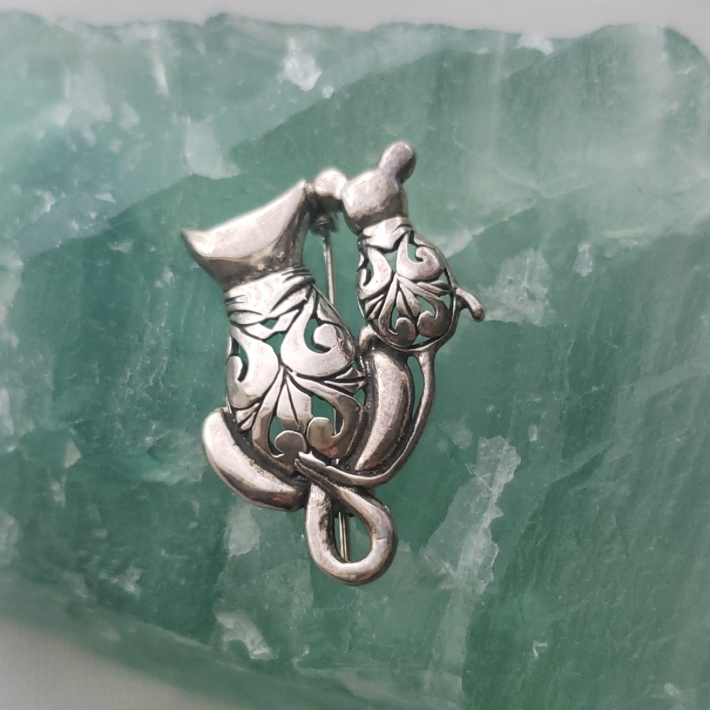 Jezlaine Vintage Sterling Silver Brooch